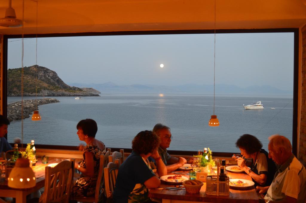 Albergo Tirreno Marina di Camerota Extérieur photo