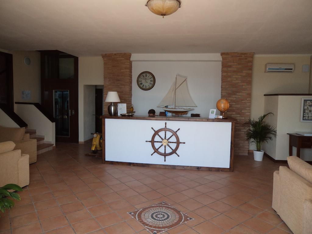 Albergo Tirreno Marina di Camerota Extérieur photo