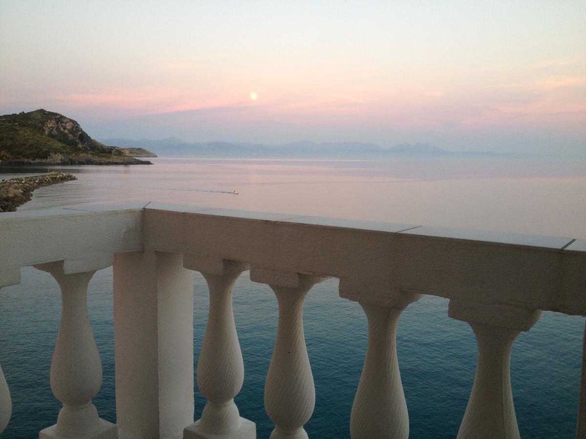 Albergo Tirreno Marina di Camerota Extérieur photo